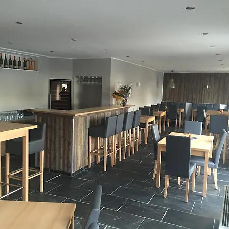 Ferienweingut Peter-jos. Hauth Kır Evi Bernkastel-Kues